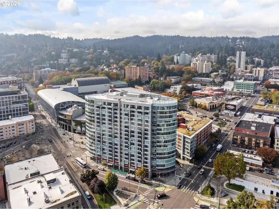 1926 W Burnside St #919, Portland, OR 97209 - #2