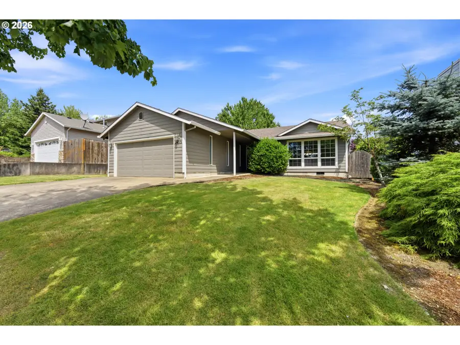 2453 SW Peggy St, McMinnville, OR 97128 - #2