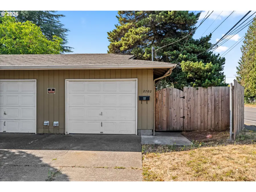 2702 Tomahawk Ln, Eugene, OR 97401 - #2