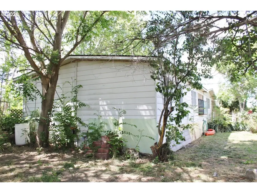 70822 SW Douglas Dr, Pendleton, OR 97801 - #3