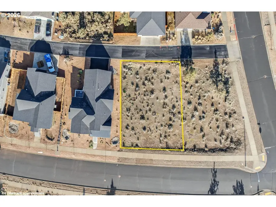 1092 SE Bluegrass Ln, Madras, OR 97741 - #3