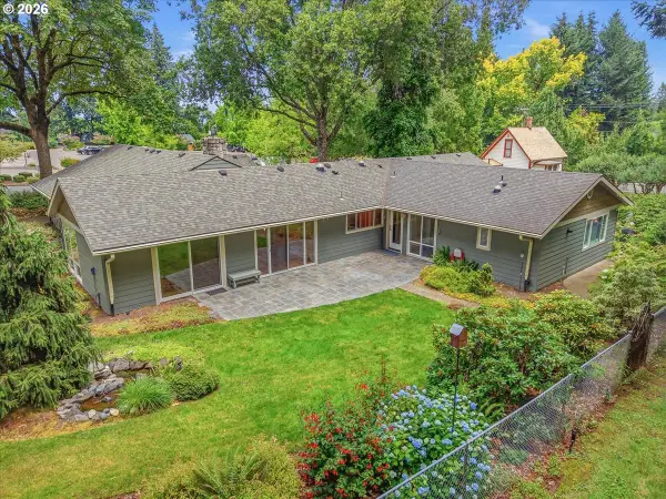10380 SW Canterbury Ln, Portland, OR 97224
