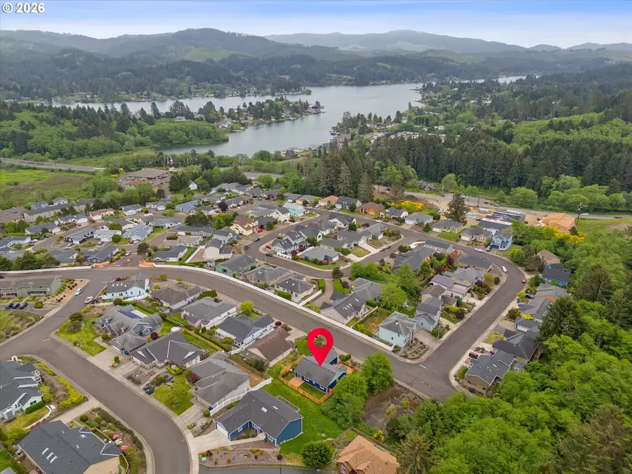 2445 NE 47th St, Lincoln City, OR 97367 - #2
