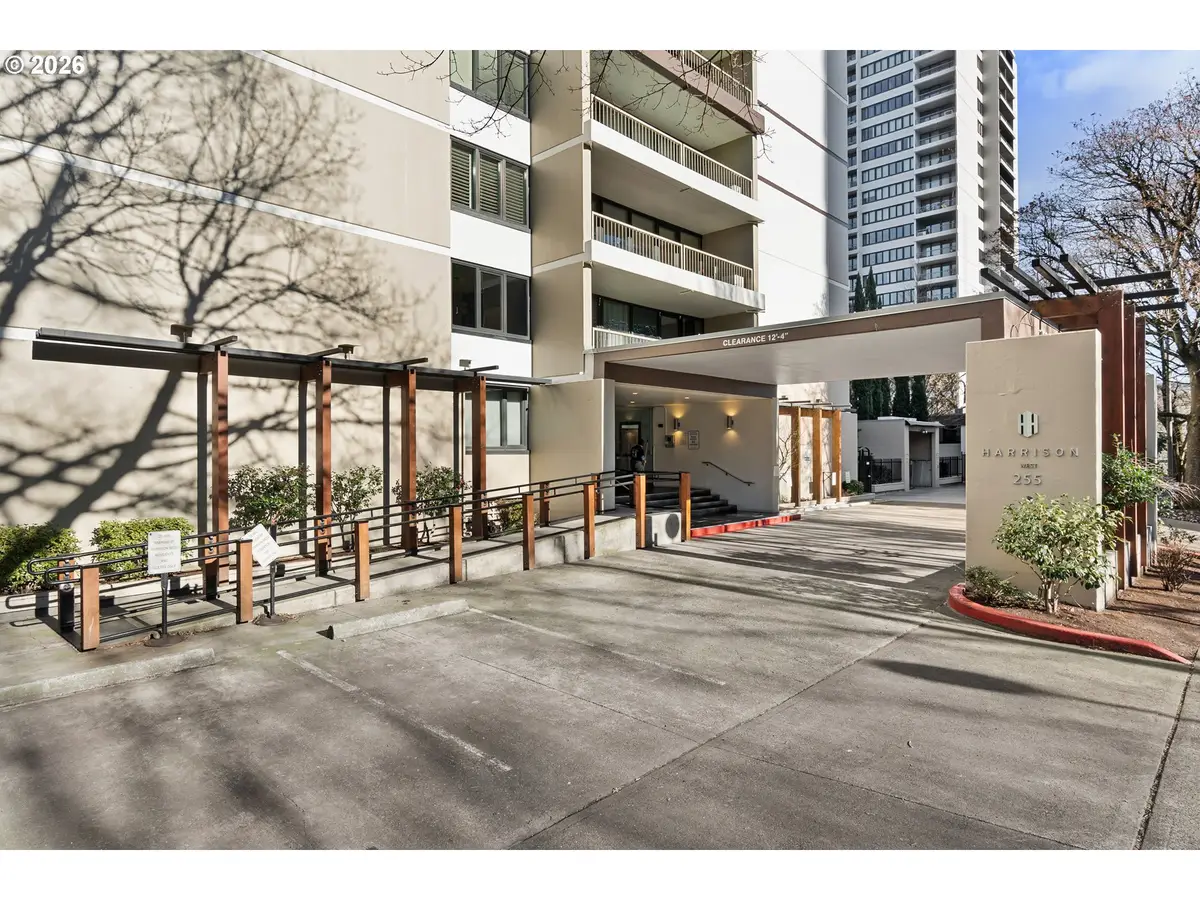 255 SW Harrison St #15C, Portland, OR 97201 - Image #1