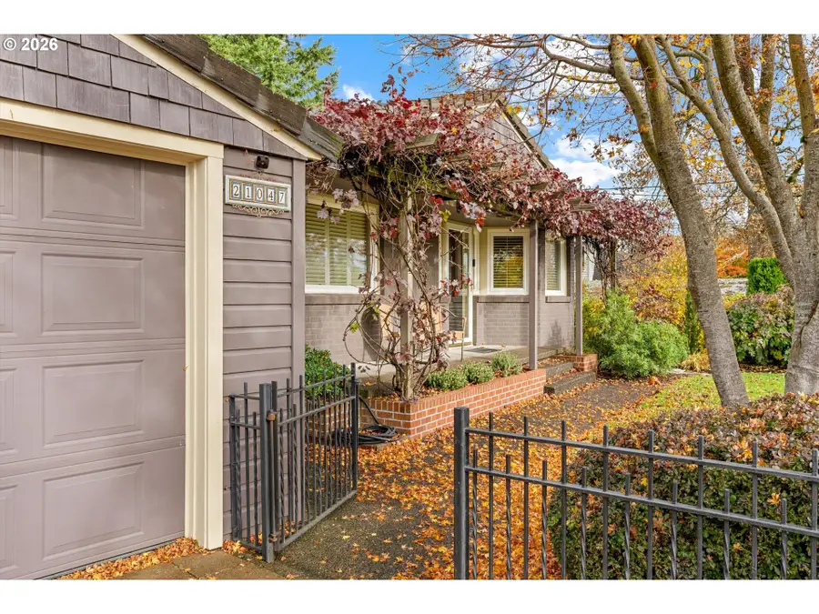 21047 NE Interlachen Ln, Fairview, OR 97024 - #2