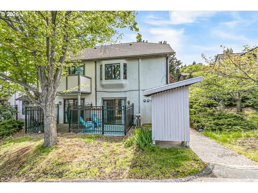 495 Chestnut St #16, Ashland, OR 97520 - #3