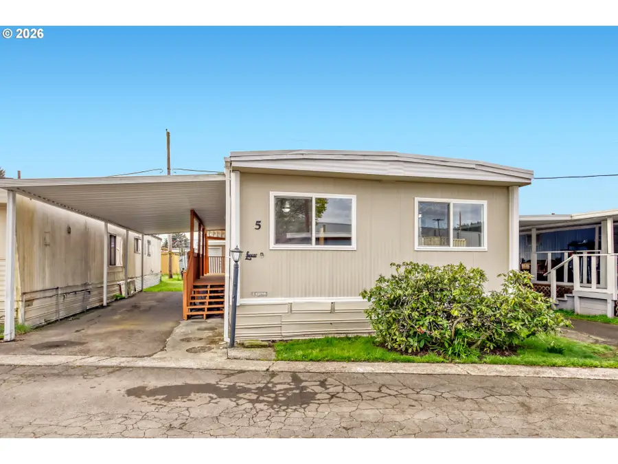 2300 SE 82nd Ave #5, Portland, OR 97216 - #2