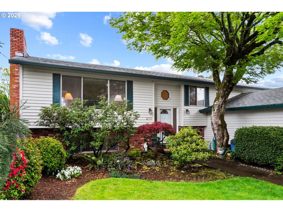 470 NW Bella Vista Dr, Gresham, OR 97030 - #3