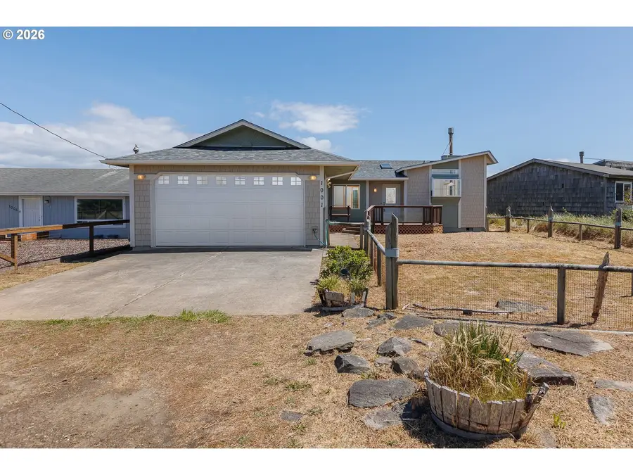 1001 NW Pacific Way, Waldport, OR 97394 - #2