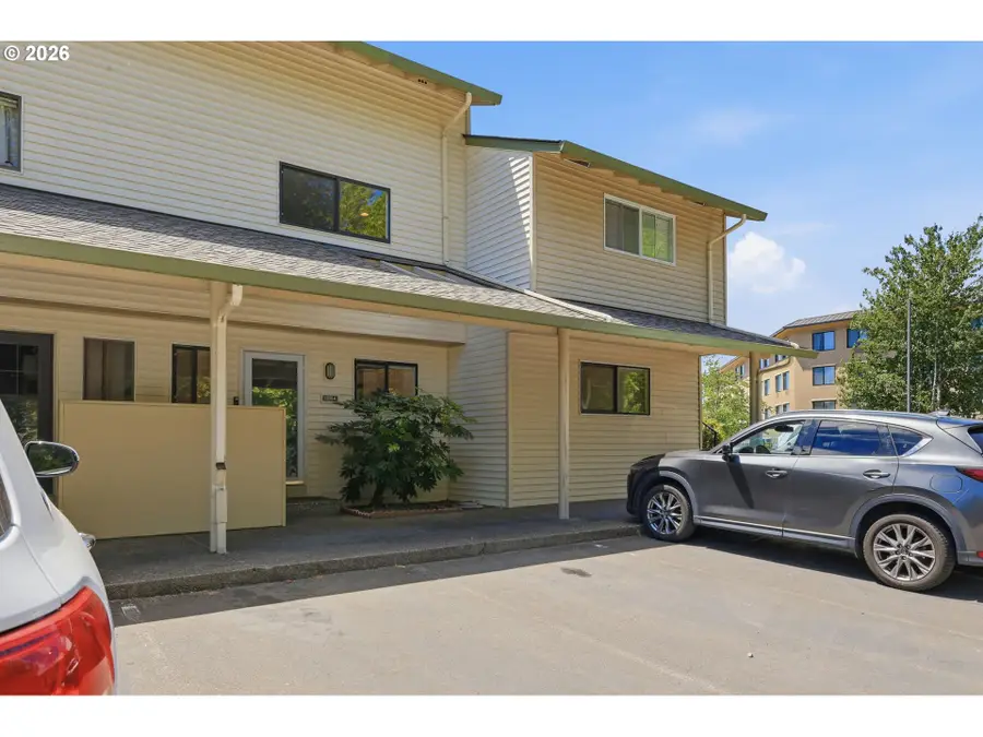 12054 N Jantzen Beach Ave, Portland, OR 97217 - #2