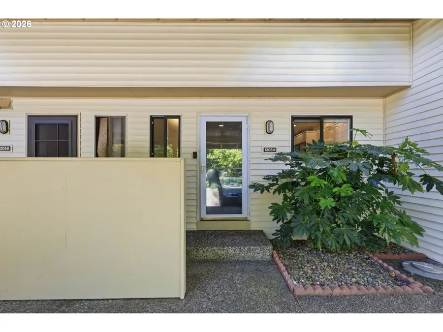 12054 N Jantzen Beach Ave, Portland, OR 97217 - #3