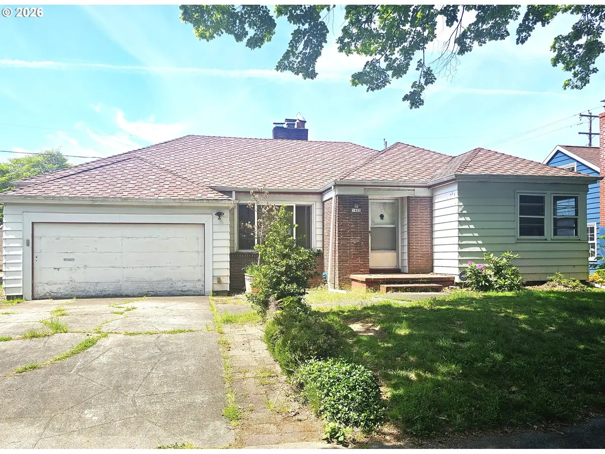 7425 N Chase Ave, Portland, OR 97217 - #1