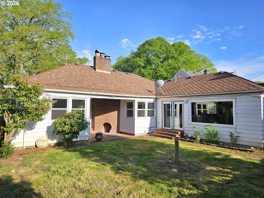 7425 N Chase Ave, Portland, OR 97217 - #2
