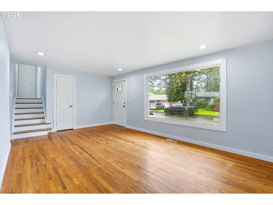 1203 NE 190th Pl, Portland, OR 97230 - #3