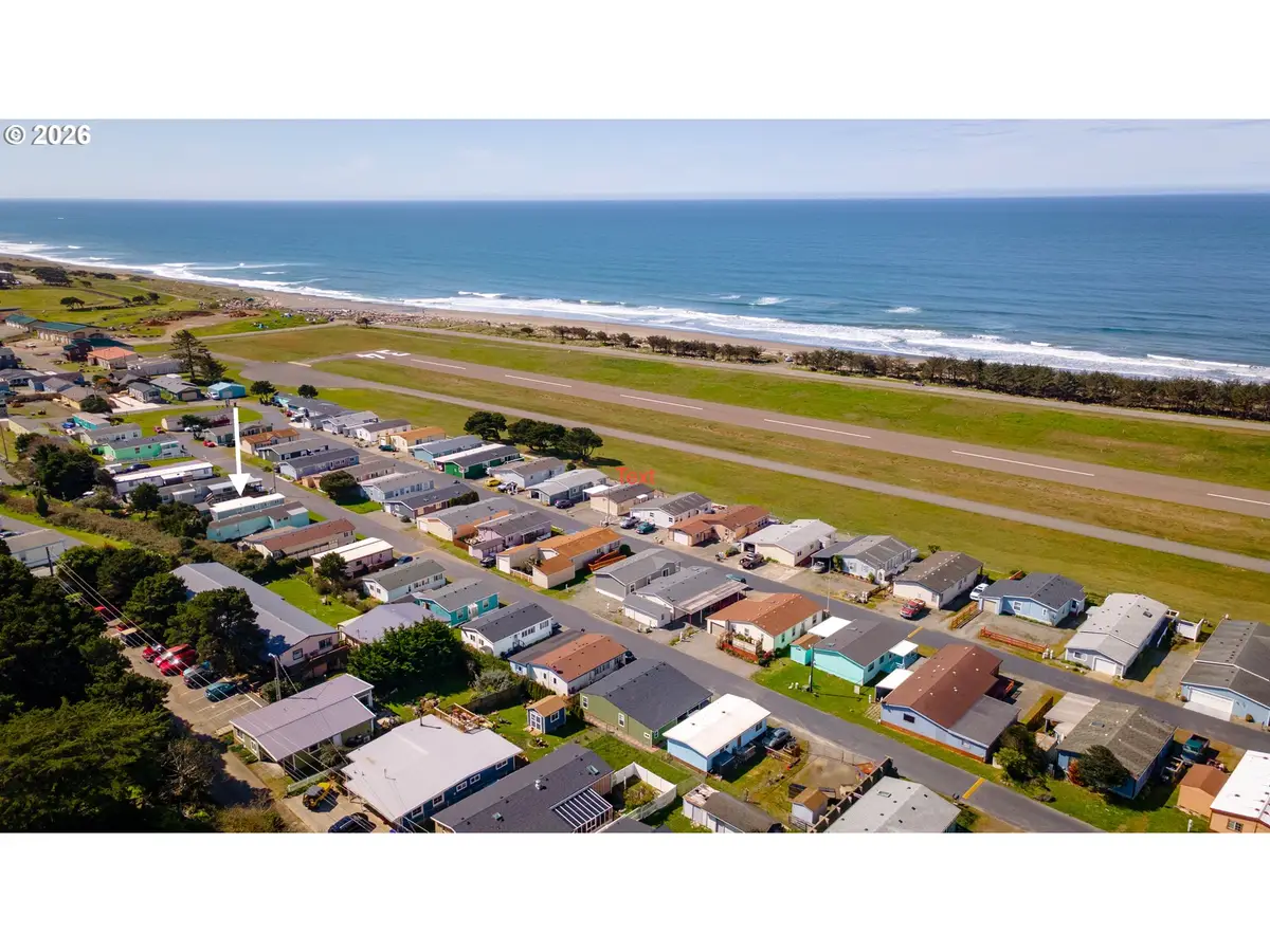 94120 Strahan St #58, Gold Beach, OR 97444 - #1