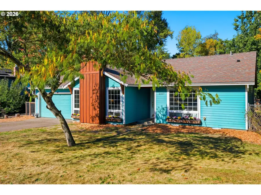 2357 SE Lindenbrook Ct, Milwaukie, OR 97222 - #3