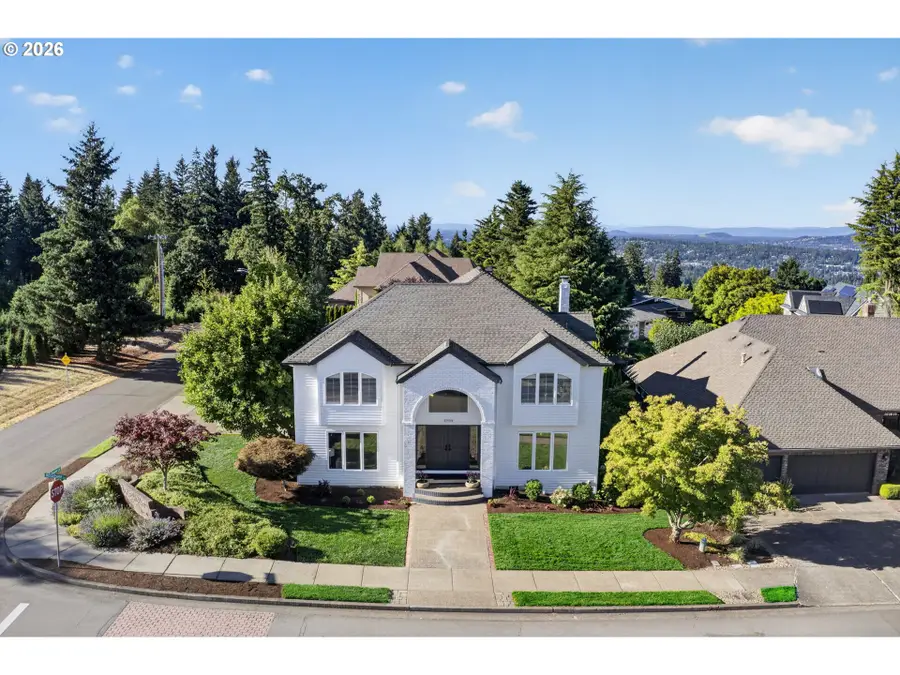 3709 Rosepark Dr, Northwest Clackamas, OR 97068 - #2
