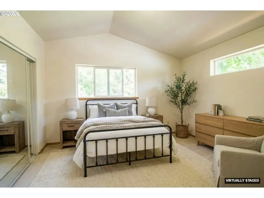 2719 SE 136th Pl, Portland, OR 97236 - Image #3