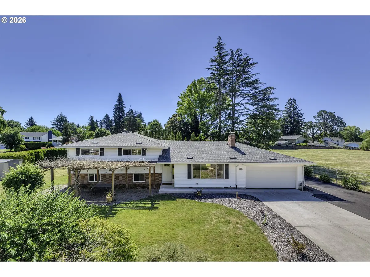 704 NE Linden Ave, Hillsboro, OR 97124 - #1