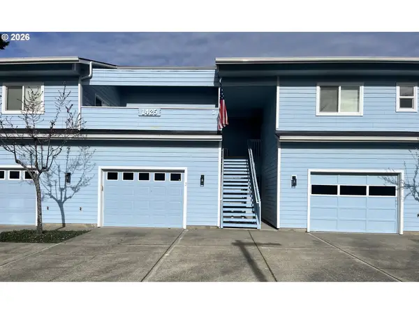1425 Seacrest Ln #4D, Brookings, OR 97415
