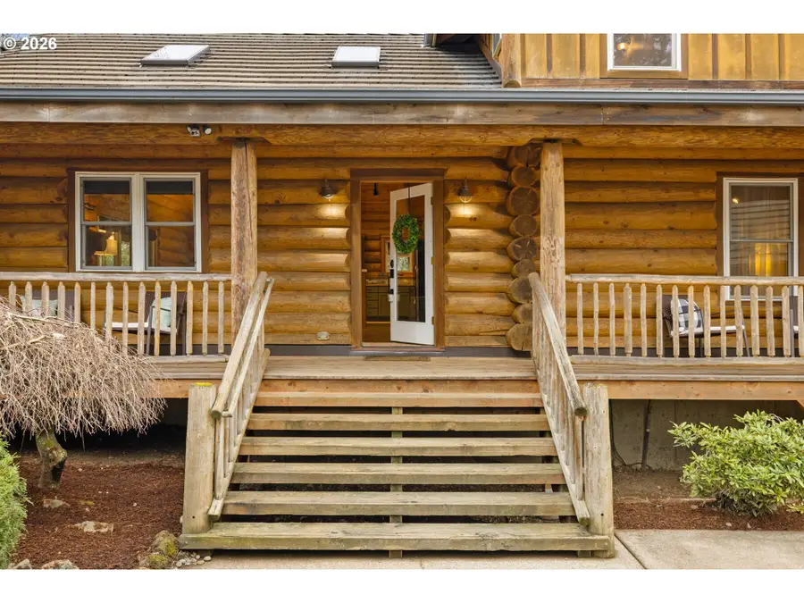 7833 SW Larch St, Portland, OR 97223 - #2