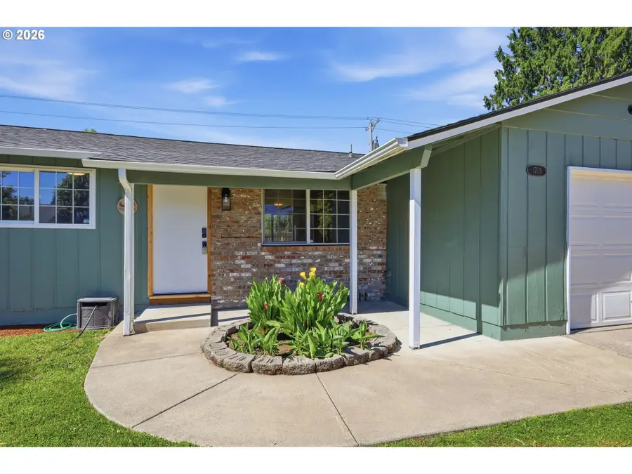 1705 Brewer Ave, Eugene, OR 97401 - #3