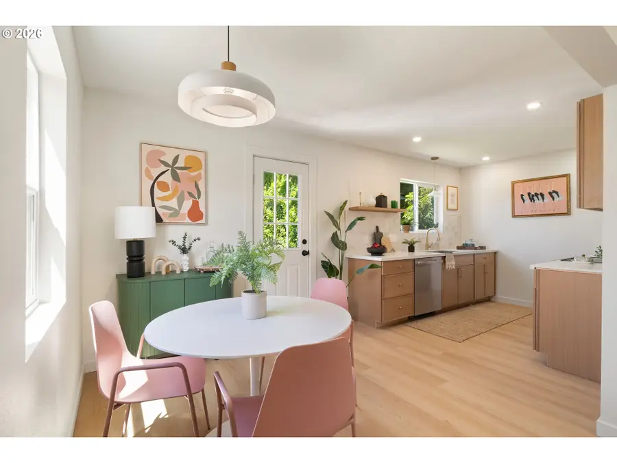1905 NE Saratoga St, Portland, OR 97211 - #3