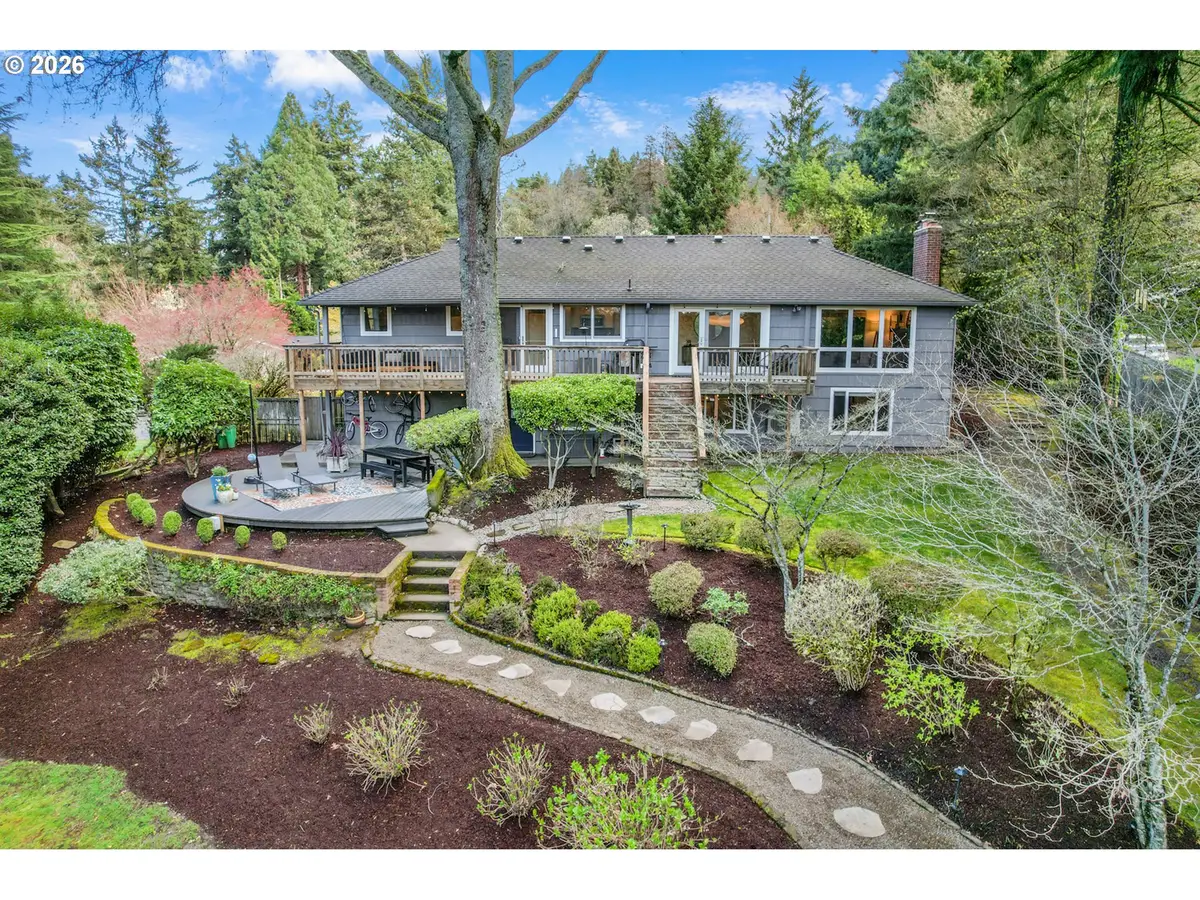 2400 SW Richardson St, Portland, OR 97239 - #1