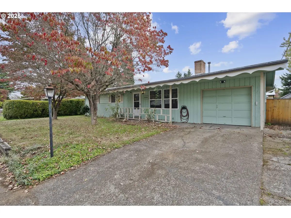 18918 NE Davis St, Portland, OR 97230 - Image #1