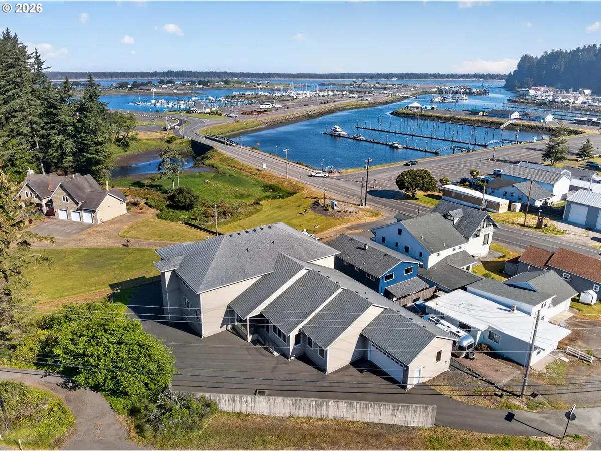 954 Beach Blvd, Winchester Bay, OR 97467 - #1
