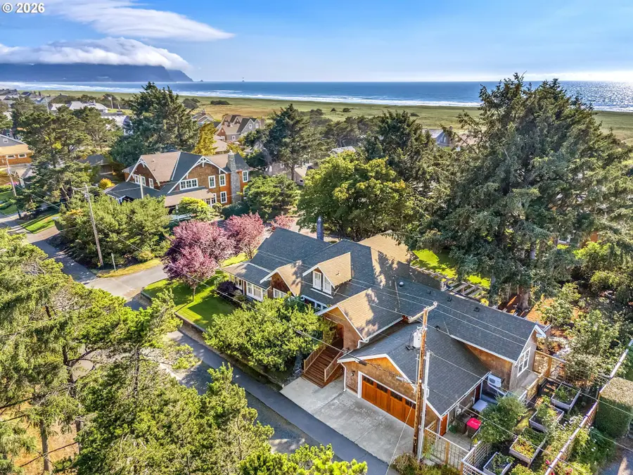 306 N Marion Ave, Gearhart, OR 97138 - #2