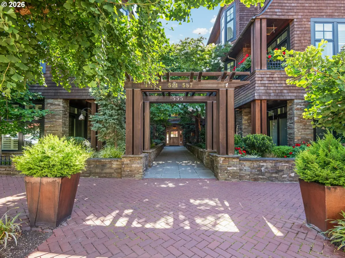 571 2nd St, Lake Oswego, OR 97034 - #1