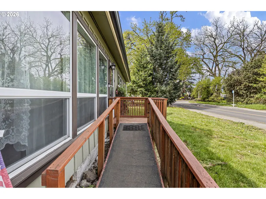 3810 Elmira Rd, Eugene, OR 97402 - #3