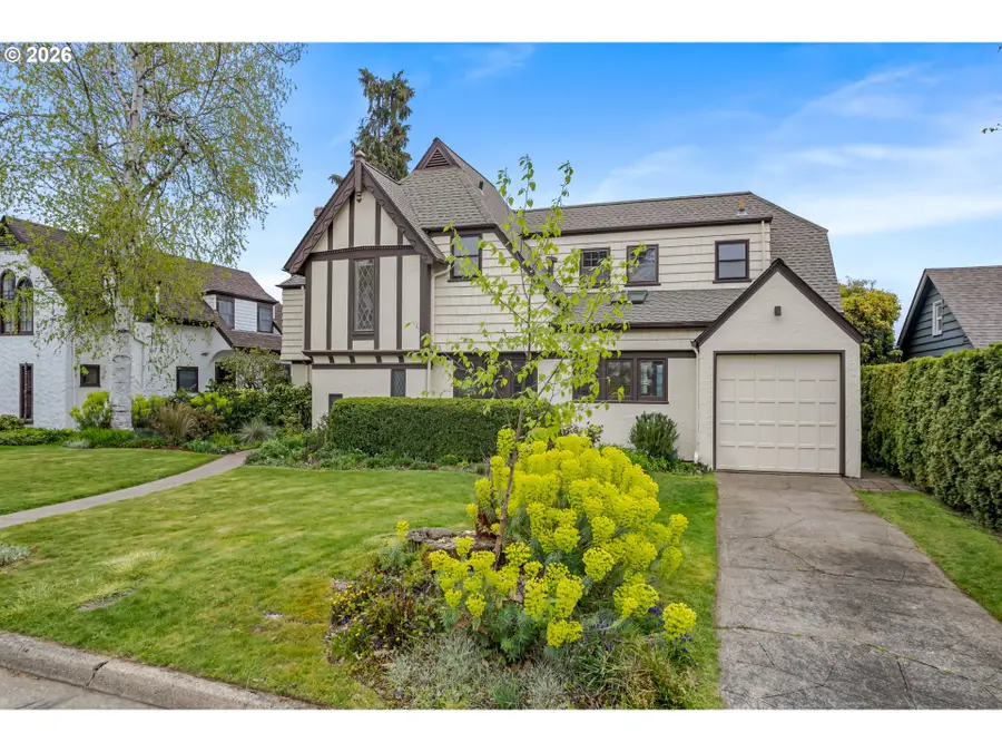 2223 Olive St, Eugene, OR 97401 - #2