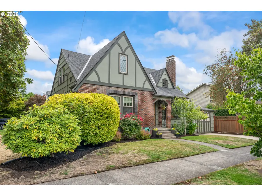 3042 NE 30th Ave, Portland, OR 97212 - #3