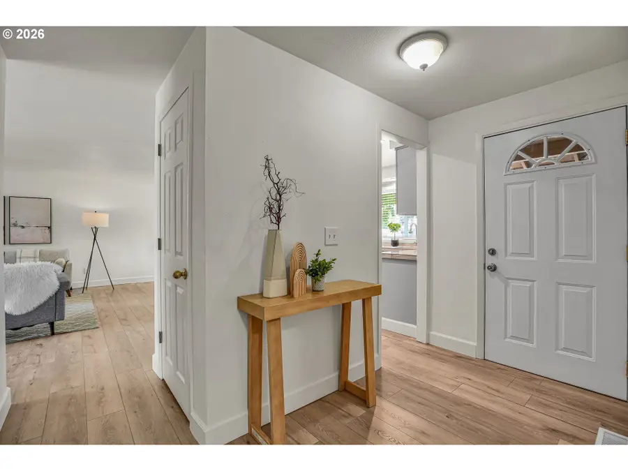 466 SW 13th Ave, Canby, OR 97013 - #3