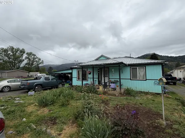 1021 Hill St, MyrtleCreek, OR 97457