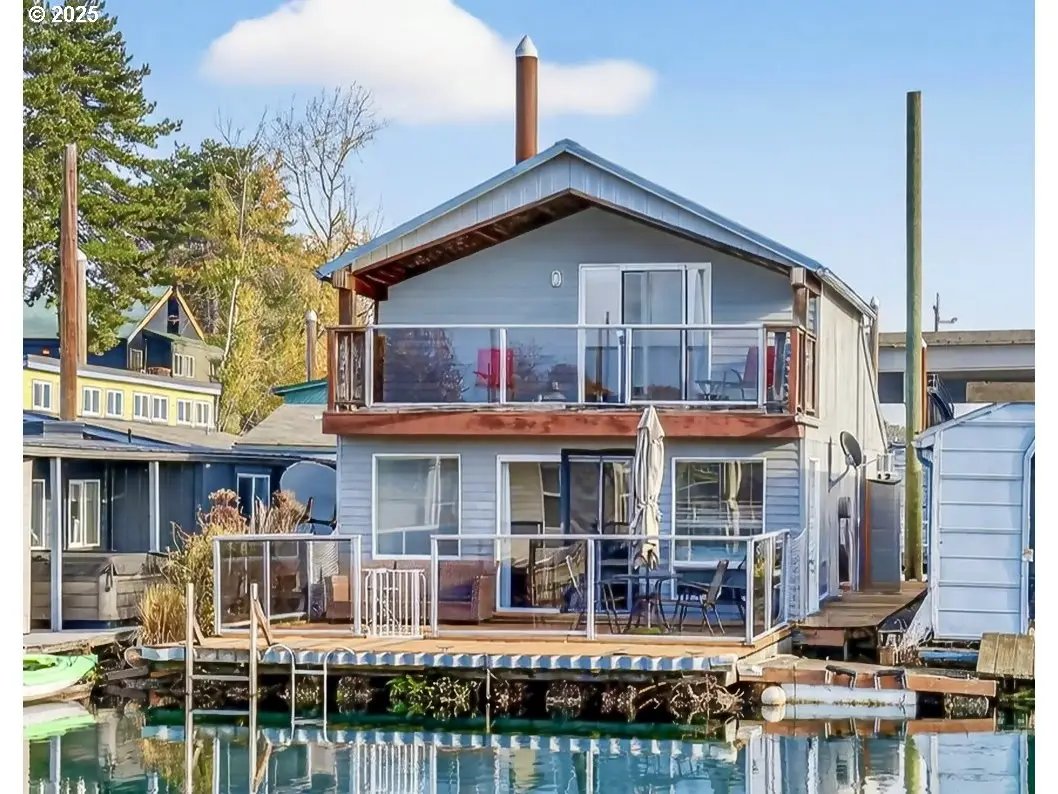 1635 N Jantzen Ave, Portland, OR 97217 - Image #1