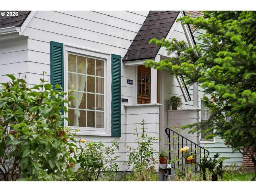 3642 SE 37th Ave, Portland, OR 97202 - #2