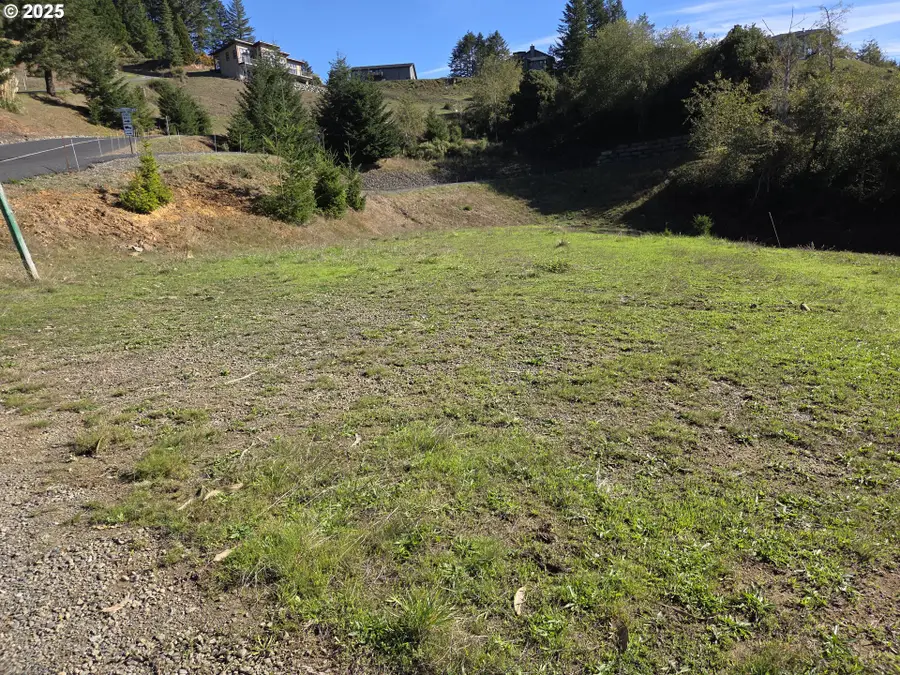 7771 Zoe Dr, Brookings, OR 97415 - Image #3