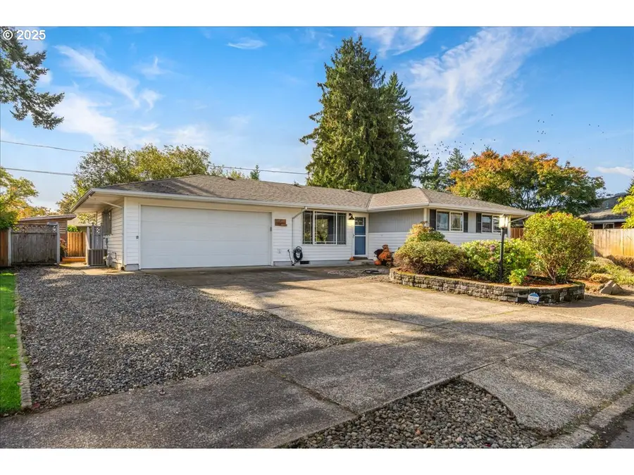 16824 SE Morrison Ct, Portland, OR 97233 - Image #2
