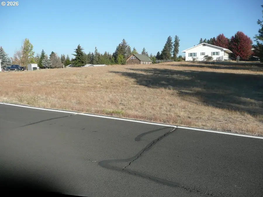 100 Ankeny St, Goldendale, WA 98620 - #2