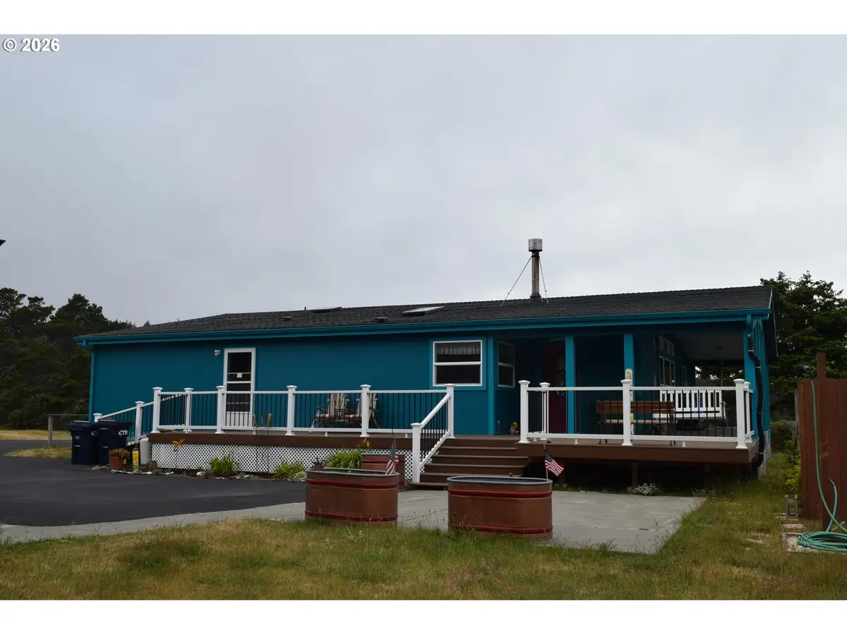 24120 Carpenterville Rd, Gold Beach, OR 97444 - #1