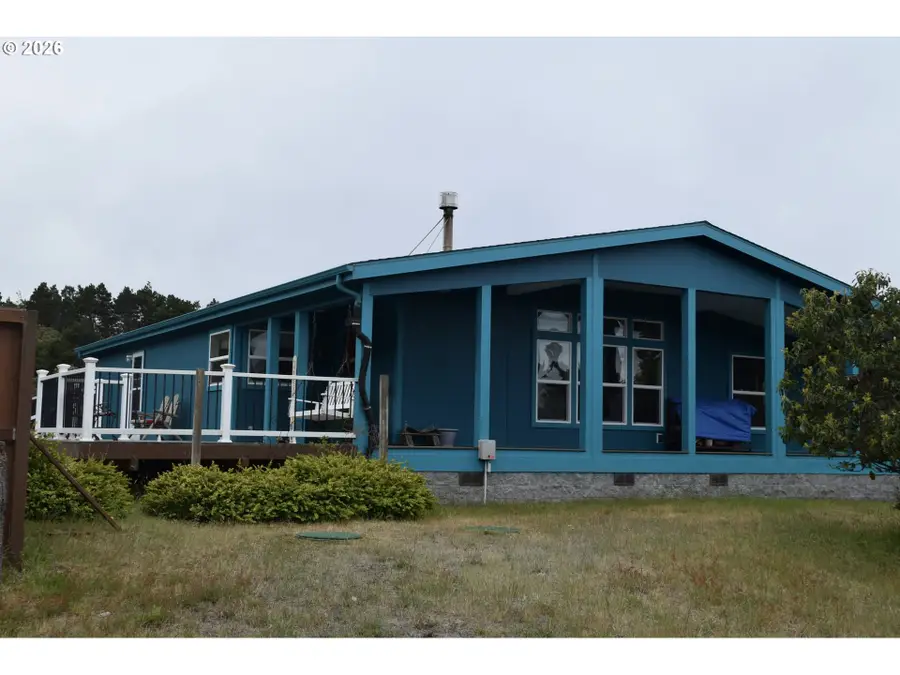 24120 Carpenterville Rd, Gold Beach, OR 97444 - #2