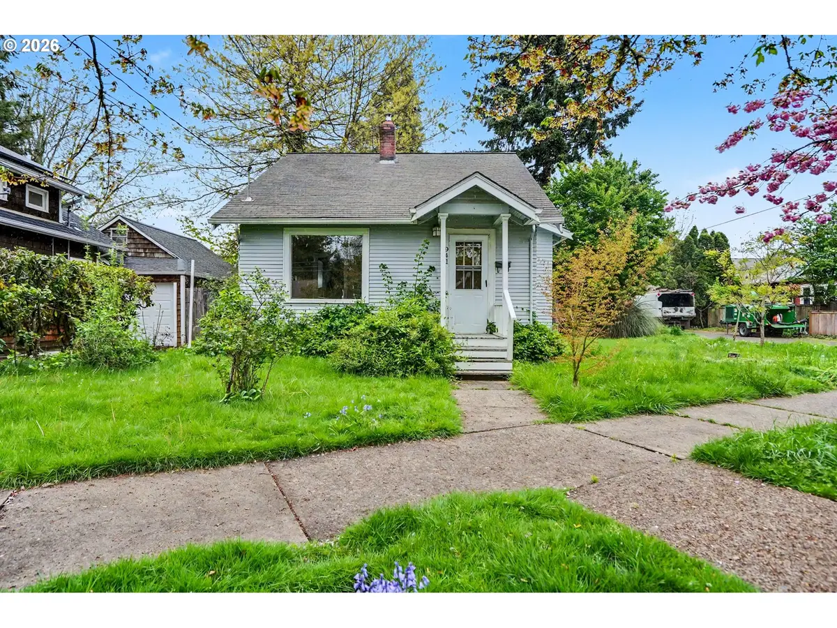 941 SW 10th St, Corvallis, OR 97333 - #1