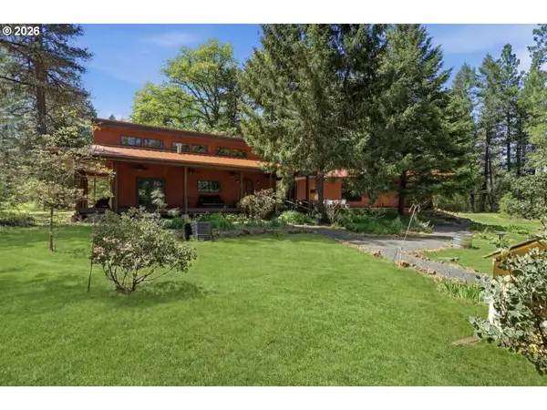 422 Onion Mountain Rd, Wilderville, OR 97543
