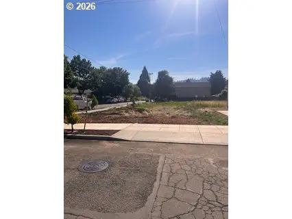 SE 87th Se Brookly St, Portland, OR 97266 - #1