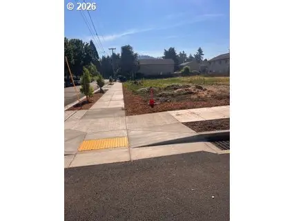 SE 87th Se Brookly St, Portland, OR 97266 - #3