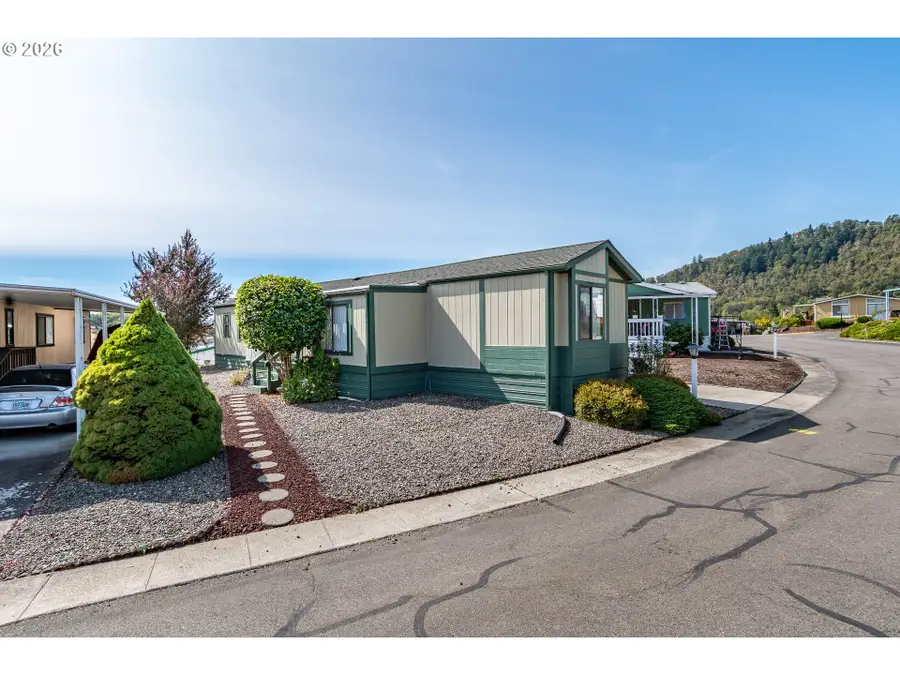 1007 Shadow Ranch Ln, Roseburg, OR 97470 - #2