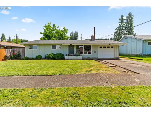 1128 S 11th St, CottageGrove, OR 97424